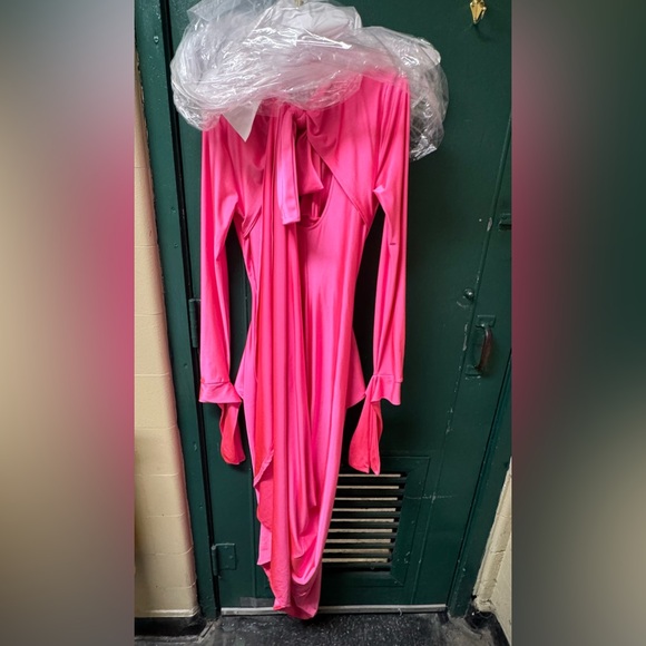 Pre-owned in perfect condition Fashionnova Tied to you maxi dress in neon pink L - Picture 7 of 12